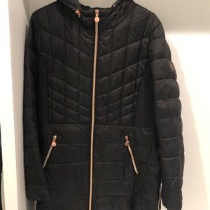 Bernardo jacket size large